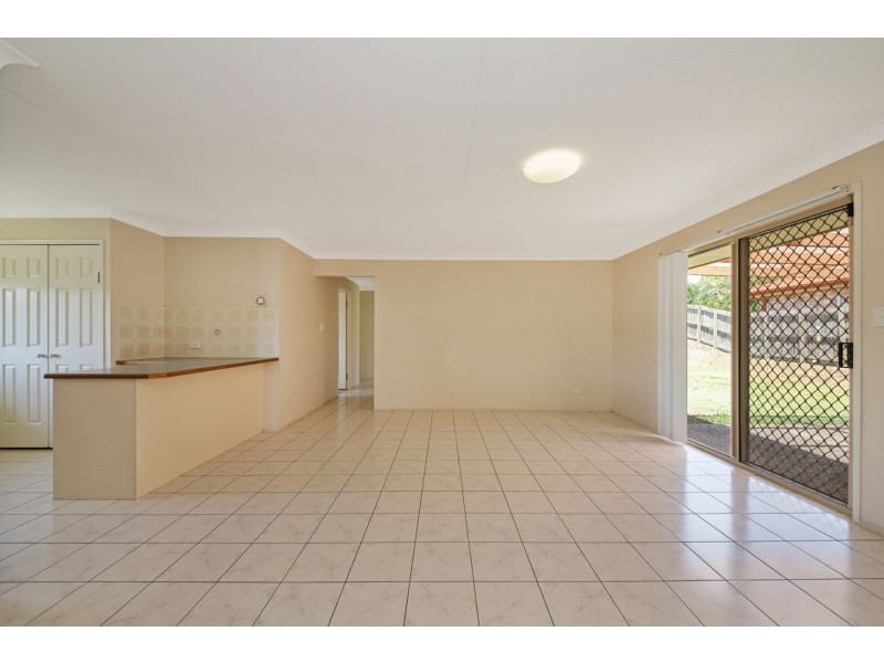 2 Norwood Row, Springfield QLD 4300