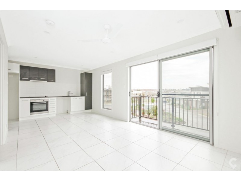 2/93 Lamington Dr, Redbank Plains QLD 4301