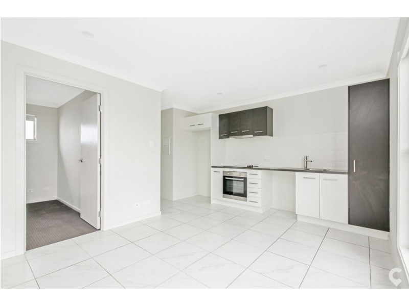 2/93 Lamington Dr, Redbank Plains QLD 4301