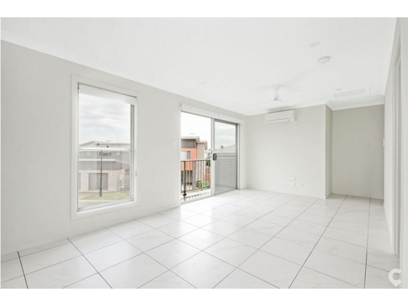 2/93 Lamington Dr, Redbank Plains QLD 4301