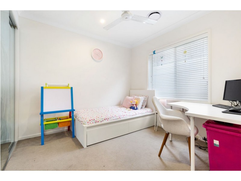 18 Mirage Avenue, Springfield Lakes QLD 4300
