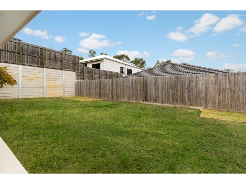 18 Mirage Avenue, Springfield Lakes QLD 4300