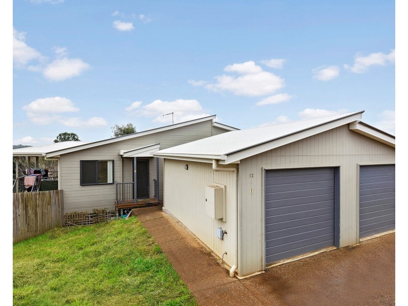 2/12 Byron Close, Redbank Plains QLD 4301