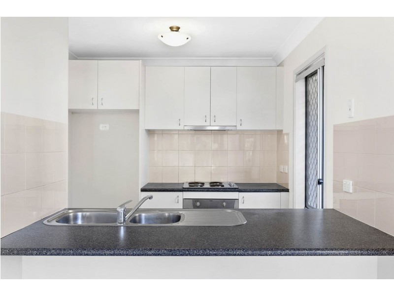 54 Creekside Drive, Springfield Lakes QLD 4300