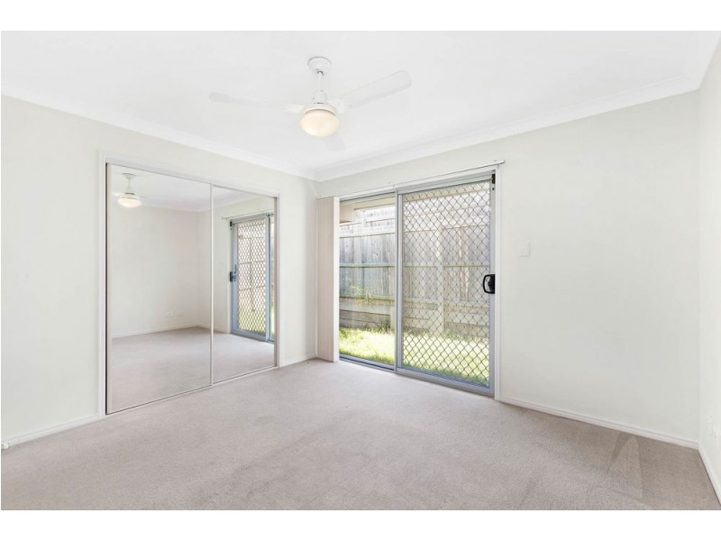 54 Creekside Drive, Springfield Lakes QLD 4300