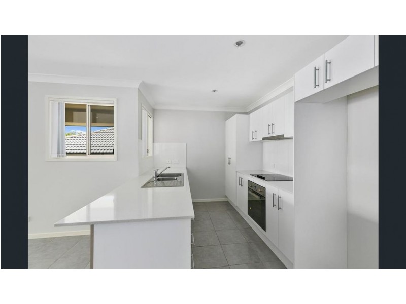 14 Honeypot Avenue, Springfield Lakes QLD 4300