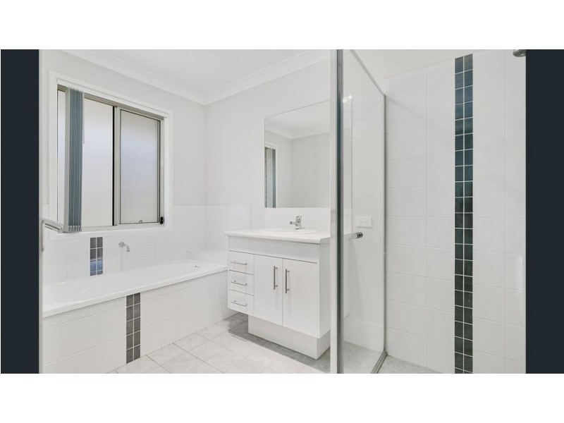 14 Honeypot Avenue, Springfield Lakes QLD 4300