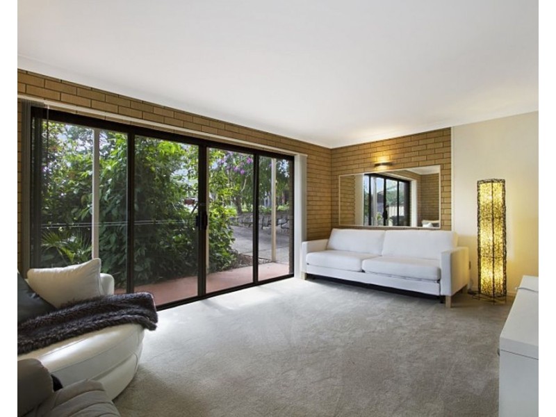 21 Mondra Street, Kenmore Hills QLD 4069