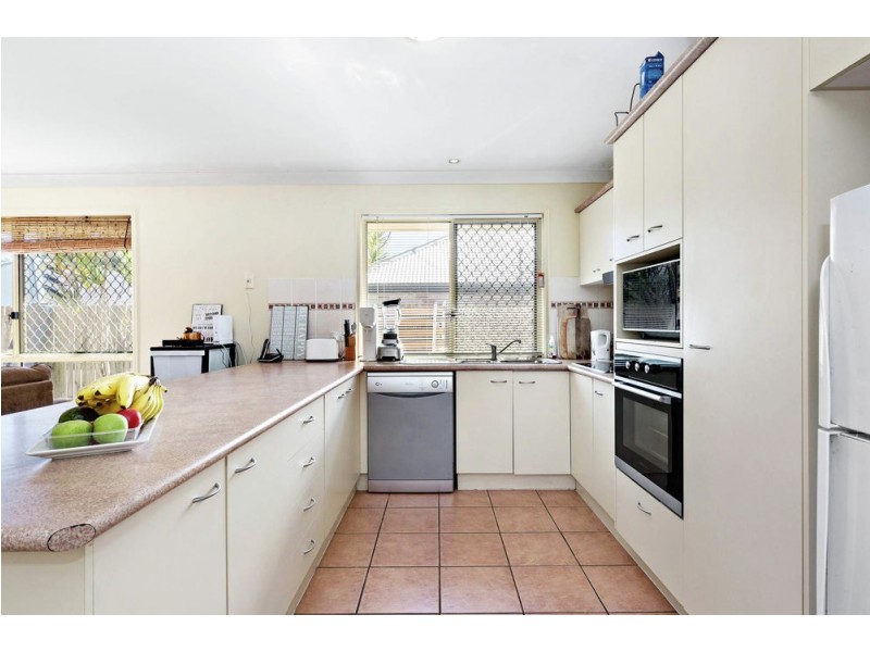 25 Karamea Avenue, Springfield QLD 4300