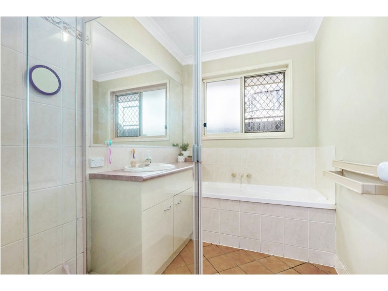 25 Karamea Avenue, Springfield QLD 4300