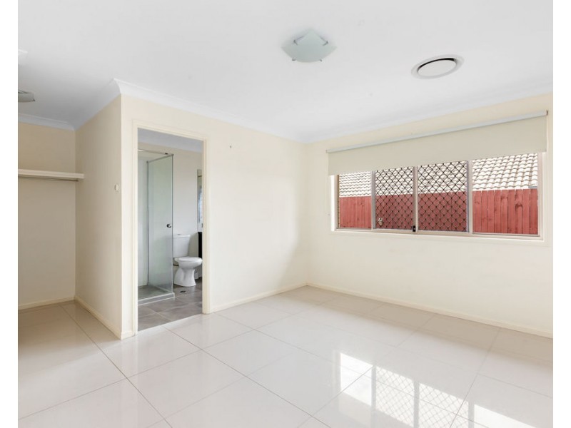 29 Giancarlo Crescent, Doolandella QLD 4077