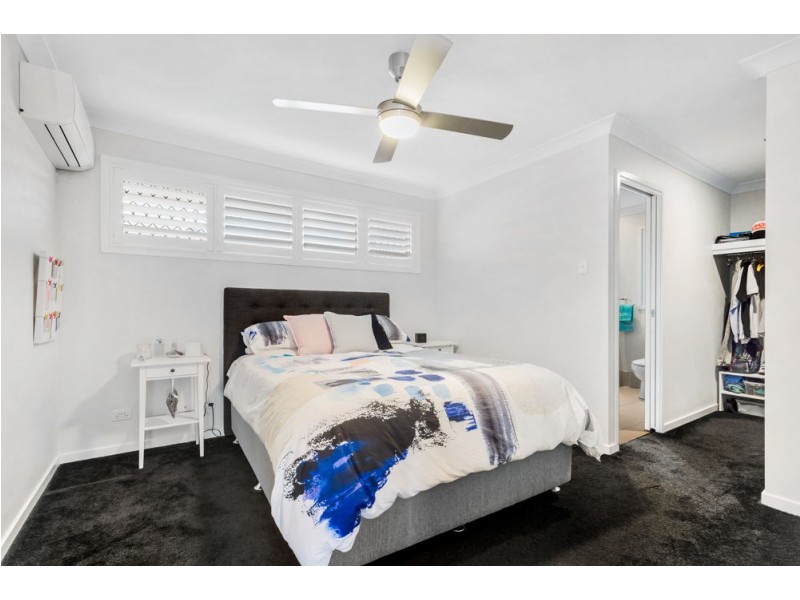 1 Rest Court, Springfield Lakes QLD 4300