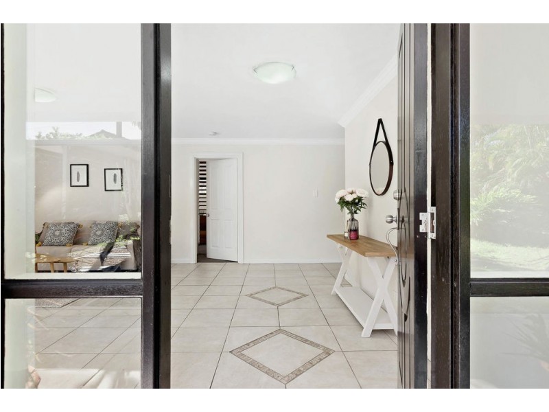 15 Dale Road, Camira QLD 4300