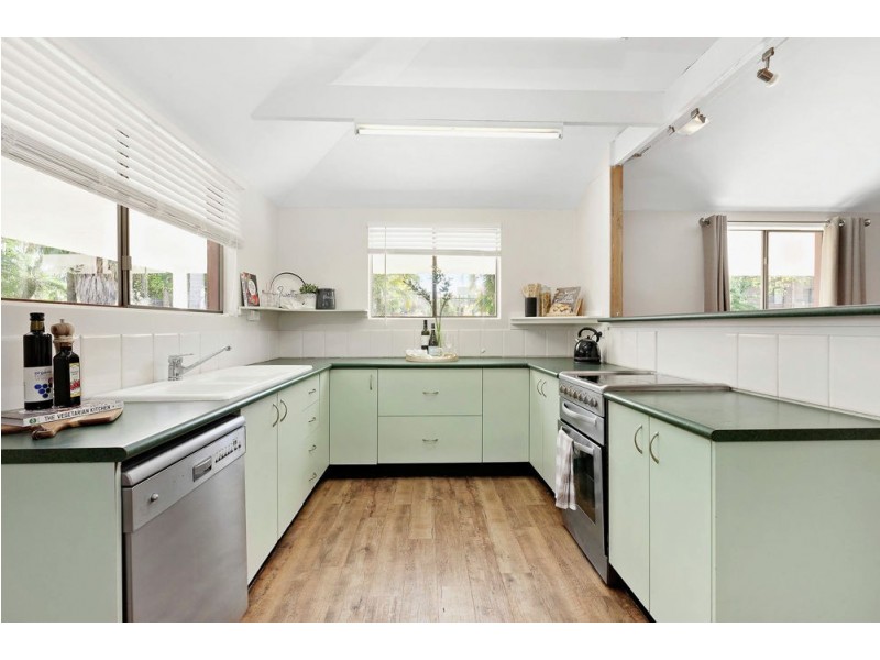 15 Dale Road, Camira QLD 4300