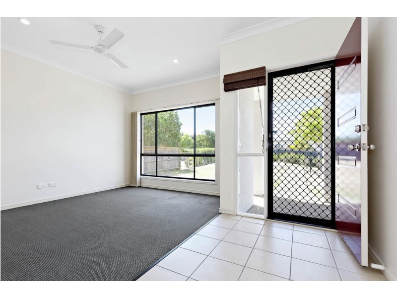 8 Wharf Court, Springfield Lakes QLD 4300
