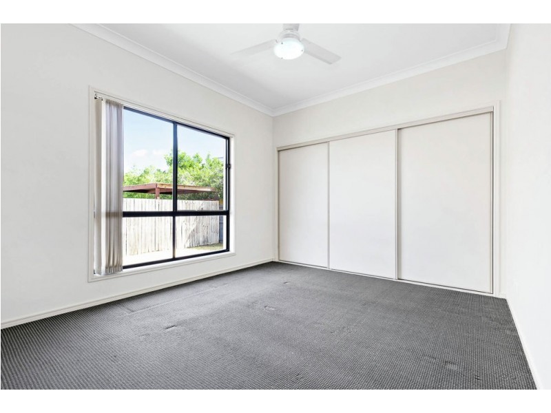 8 Wharf Court, Springfield Lakes QLD 4300