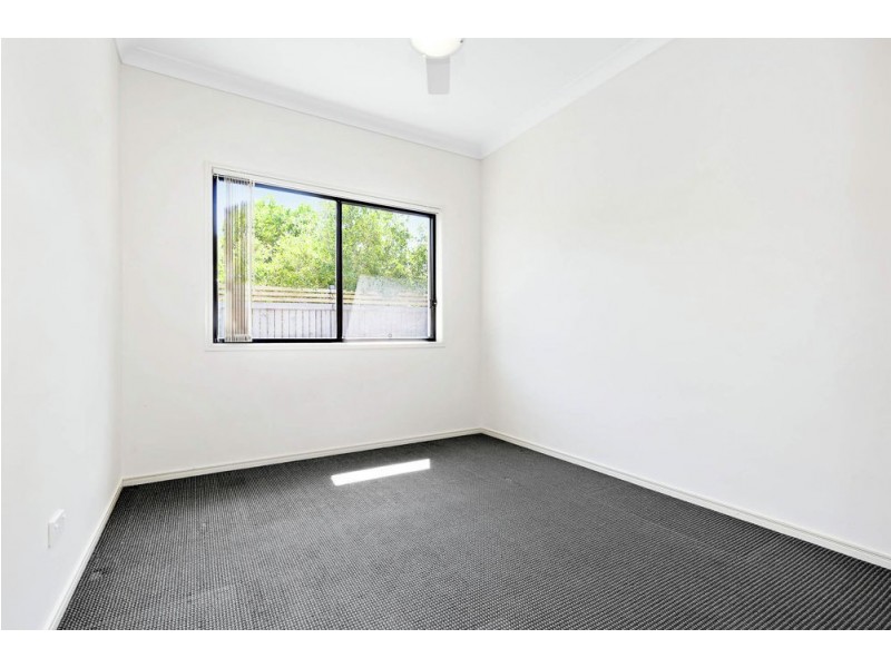 8 Wharf Court, Springfield Lakes QLD 4300