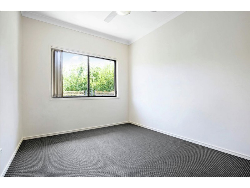 8 Wharf Court, Springfield Lakes QLD 4300