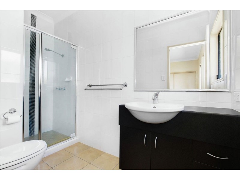8 Wharf Court, Springfield Lakes QLD 4300