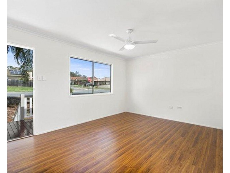 27 Eagle Street, Goodna QLD 4300