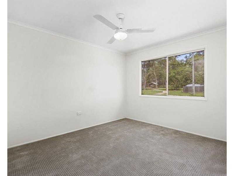 27 Eagle Street, Goodna QLD 4300