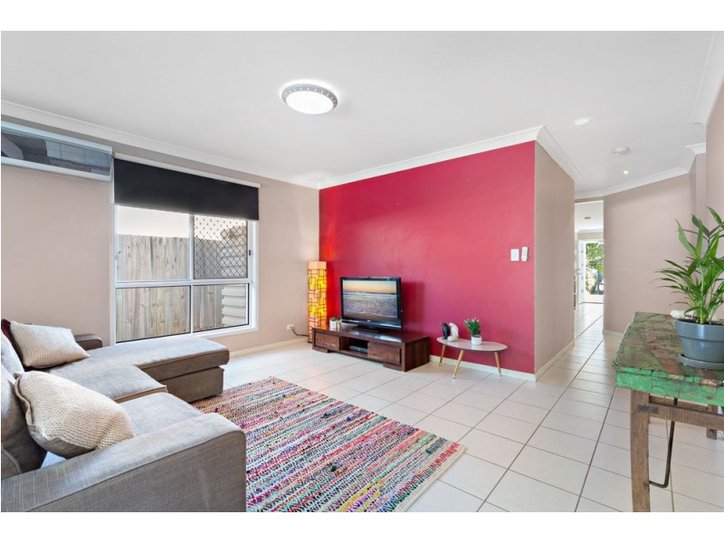 10 Speckled Circuit, Springfield Lakes QLD 4300