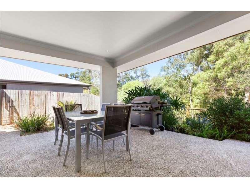 6 Avalon Close, Bellbird Park QLD 4300