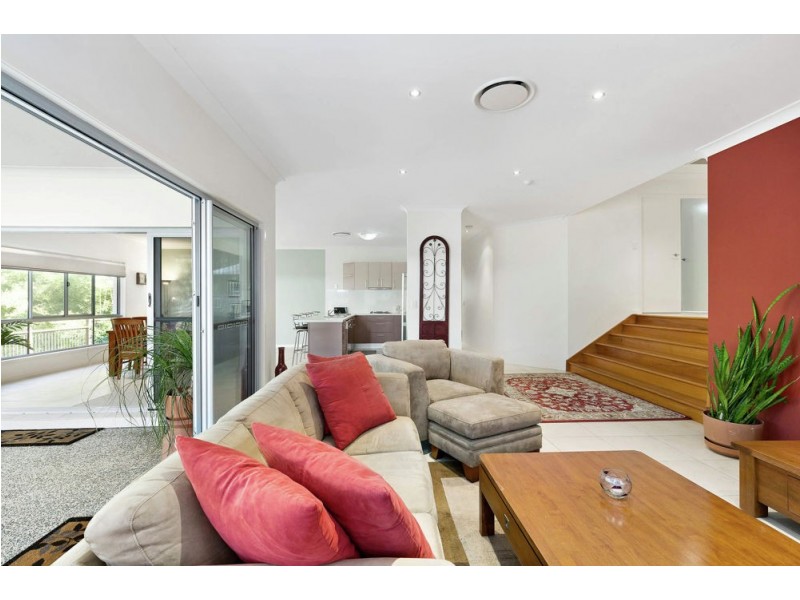6 Avalon Close, Bellbird Park QLD 4300