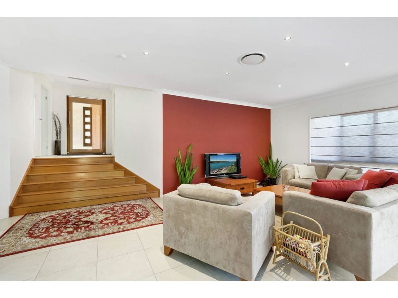 6 Avalon Close, Bellbird Park QLD 4300