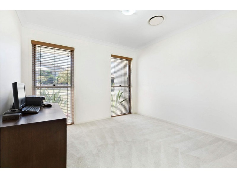 6 Avalon Close, Bellbird Park QLD 4300