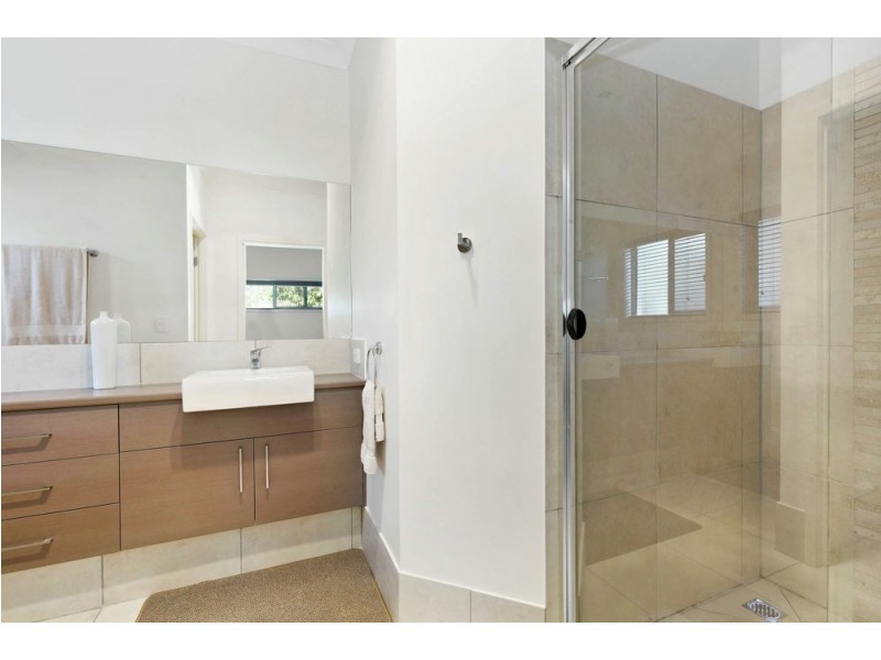 6 Avalon Close, Bellbird Park QLD 4300