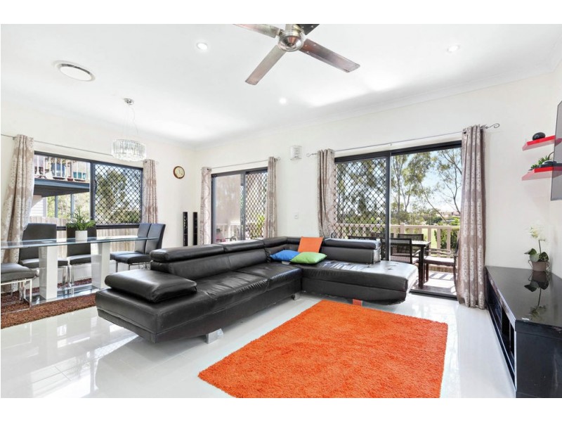 9 Riverine Drive, Springfield Lakes QLD 4300