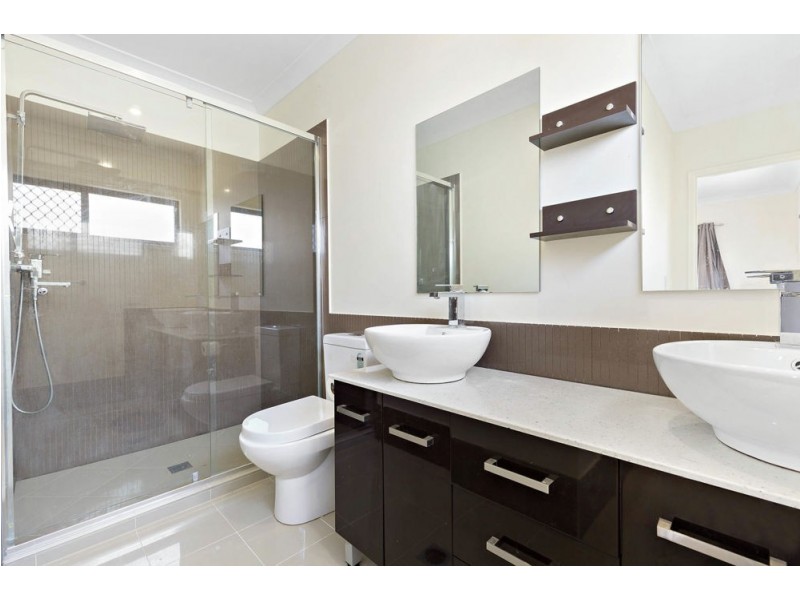 9 Riverine Drive, Springfield Lakes QLD 4300