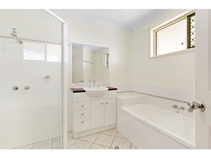 38 Beccaria Place, Doolandella QLD 4077