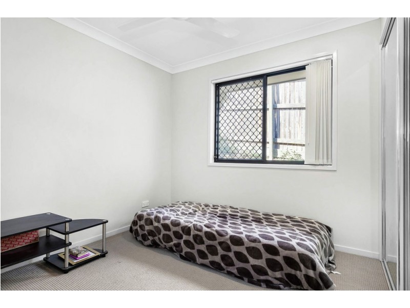 12 Park Edge Dr, Springfield Lakes QLD 4300