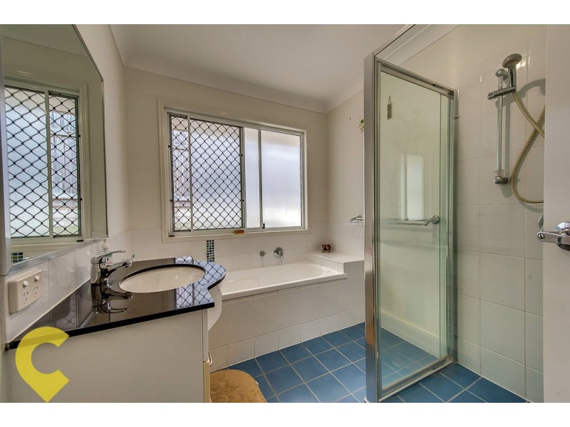 5 Riverside Crescent, Springfield Lakes QLD 4300