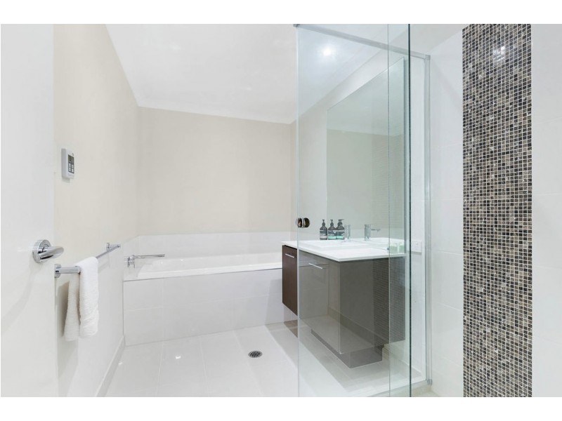 47 Serene Crescent, Springfield Lakes QLD 4300