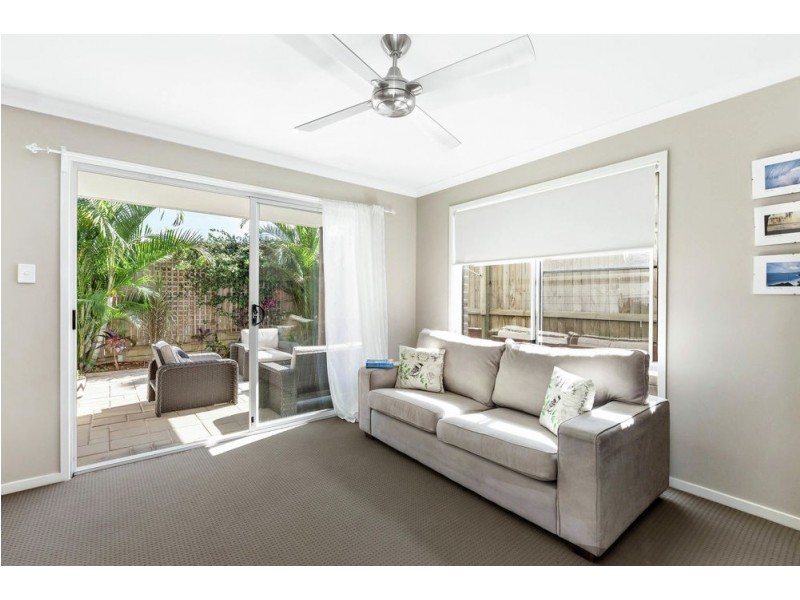 26 McKivat Drive, Springfield Lakes QLD 4300