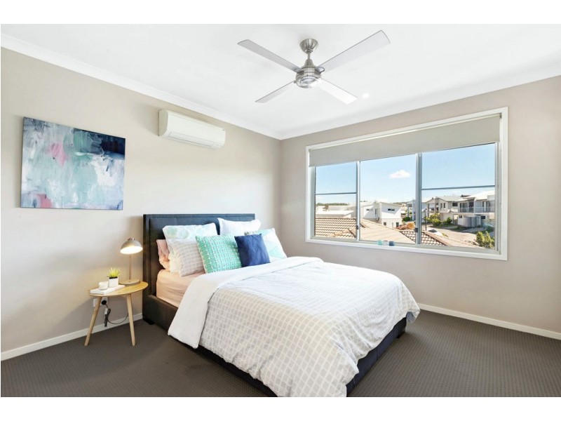 26 McKivat Drive, Springfield Lakes QLD 4300