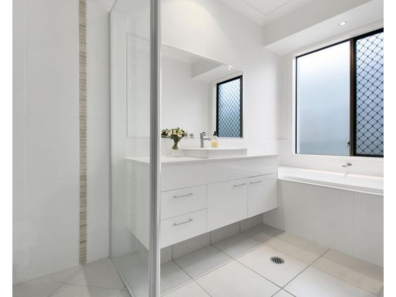 15 Anesbury Street, Doolandella QLD 4077