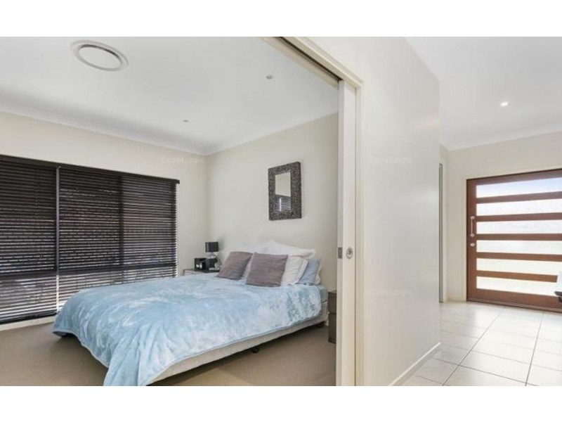 24 Pelagian Street, Augustine Heights QLD 4300