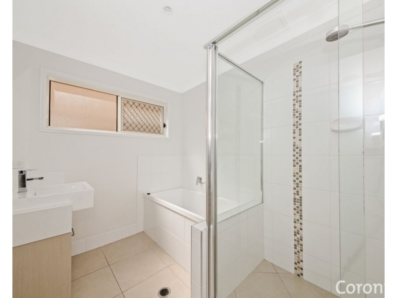 39 Wild Iris Terrace, Springfield Lakes QLD 4300