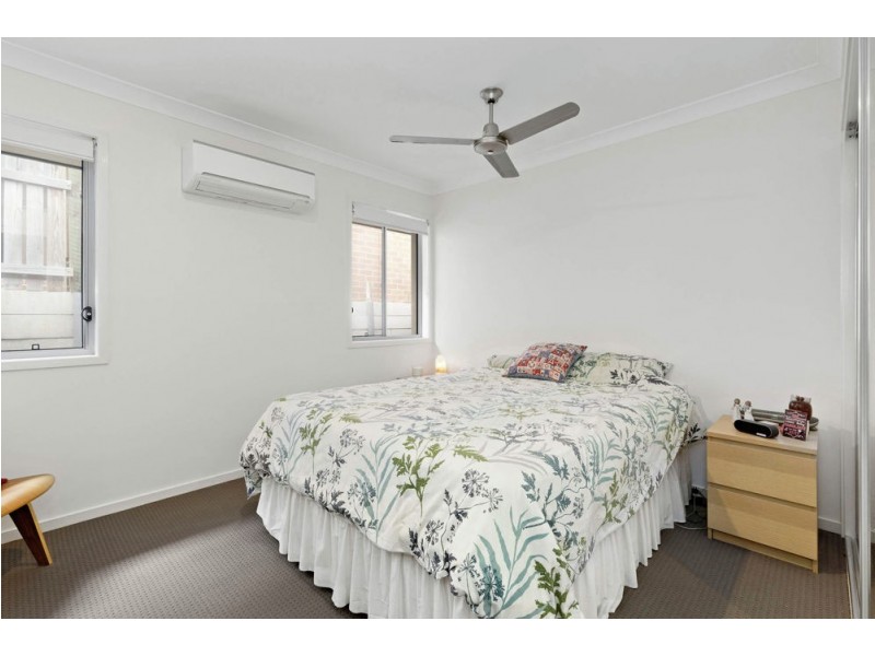 16 Hyssop Place, Springfield Lakes QLD 4300