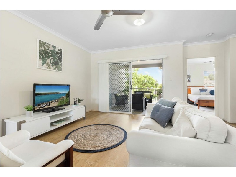 9 Riverside Crescent, Springfield Lakes QLD 4300