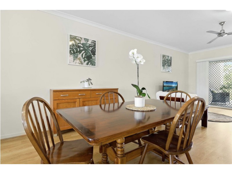 9 Riverside Crescent, Springfield Lakes QLD 4300