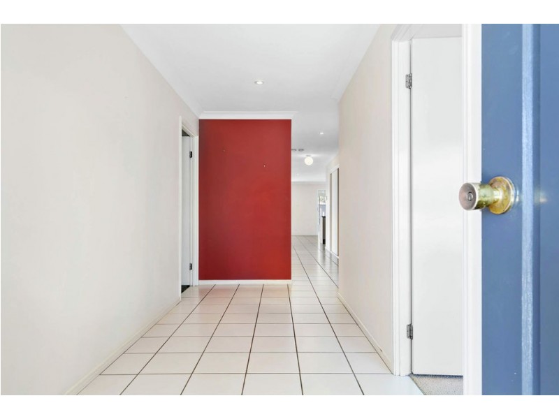 136 Lakeside Avenue, Springfield Lakes QLD 4300