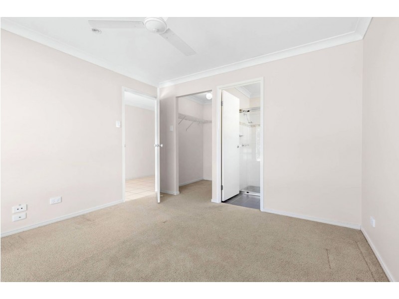 136 Lakeside Avenue, Springfield Lakes QLD 4300