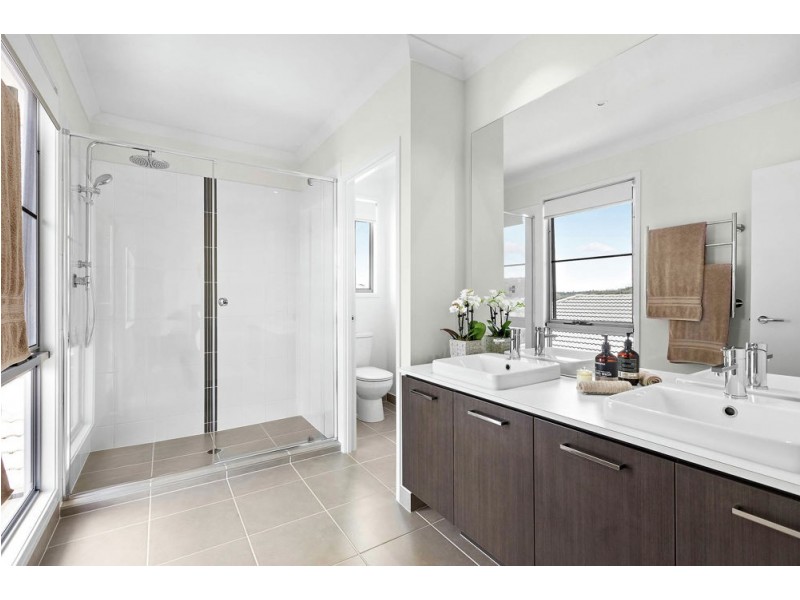 39 Tea Trees Avenue, Springfield Lakes QLD 4300