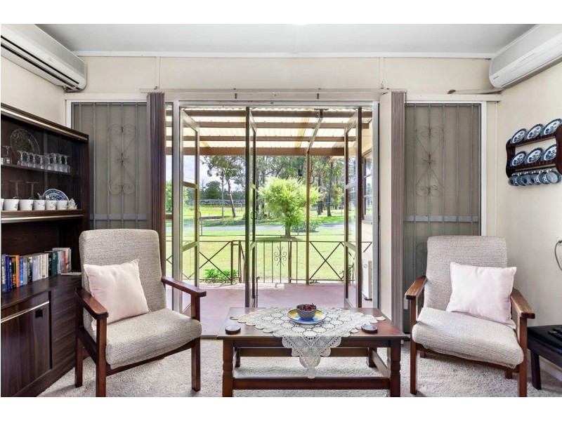 21 Vied Road, Pallara QLD 4110