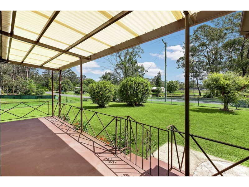 21 Vied Road, Pallara QLD 4110